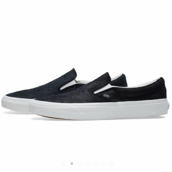 VANS Classic Black And Blanc Snake Print Slip On - Picture 3 of 8